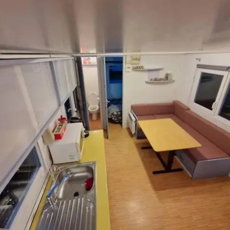 Mobilhome A 2 Pas Remontes * Samoens